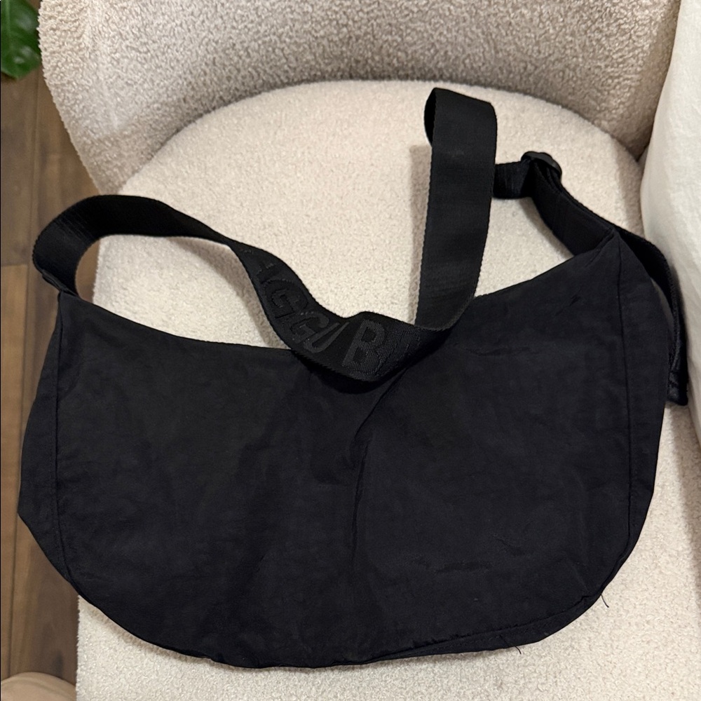 Baggu Medium Nylon Crescent Bag